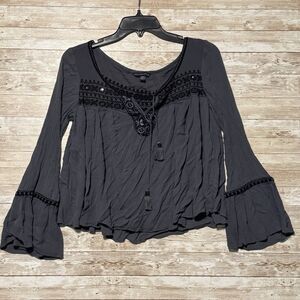 American Eagle Blouse Womens M Blue Black Bohemian Peasant Embroidered Vneck